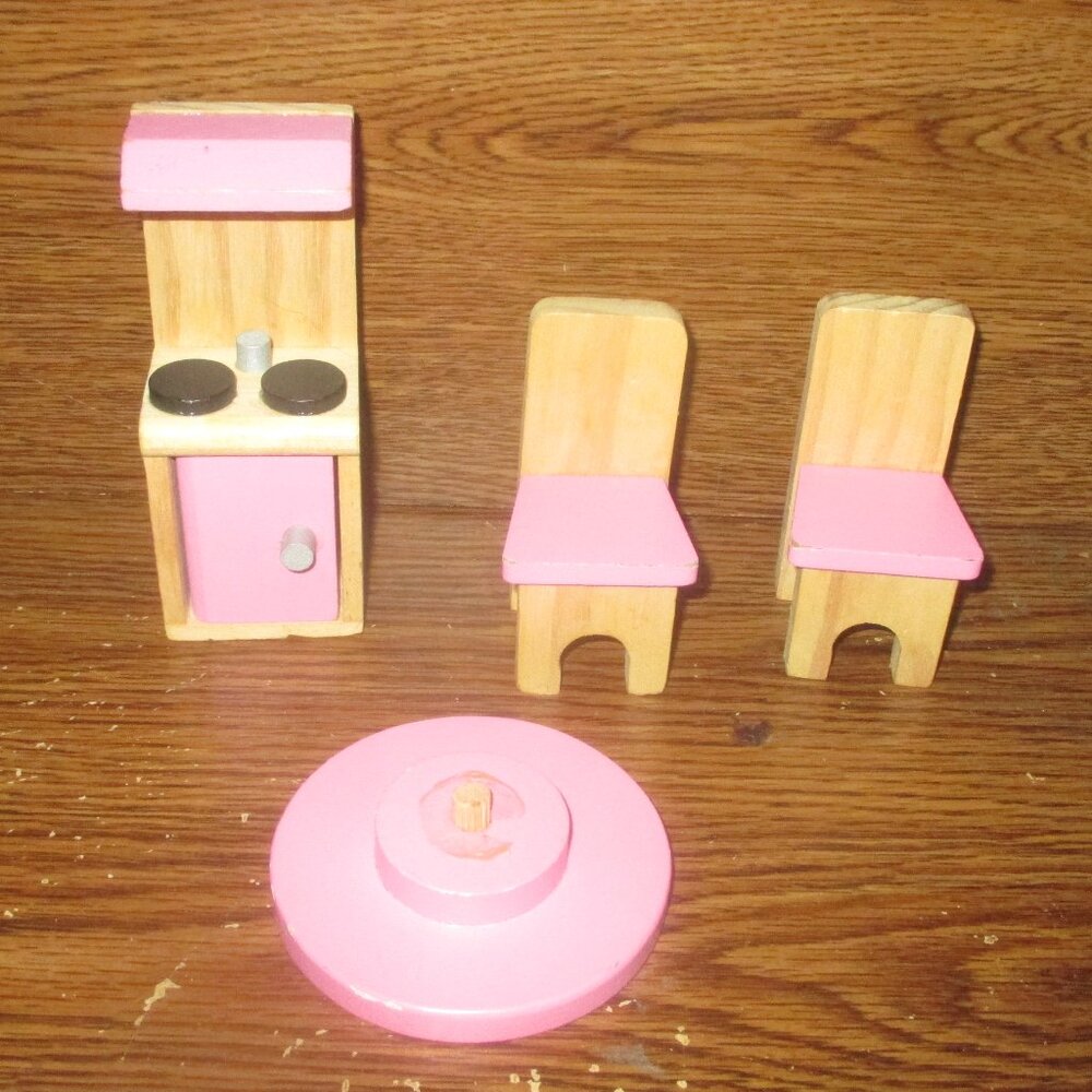 KidKraft Dollhouse Furniture 3 piece set of Kitchen / Dining Room Furniture